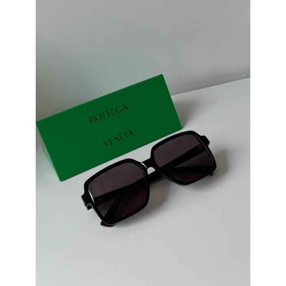 NEW Bottega Veneta BV1317SK Black Square Sunglasses
